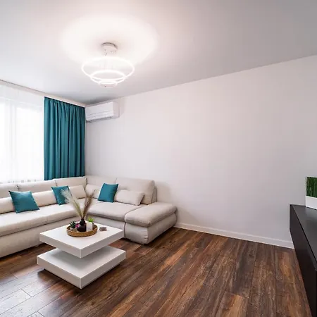 Sea Garden Heaven 2br With Free Parking * 瓦爾納