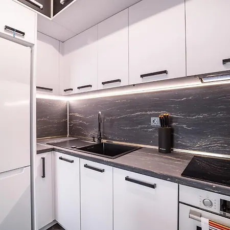 Sea Garden Heaven 2br With Free Parking 公寓 瓦爾納